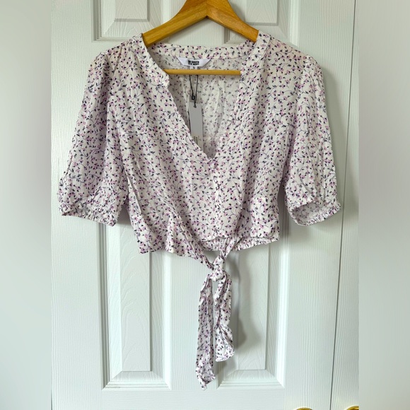 BB Dakota Top - Picture 1 of 5